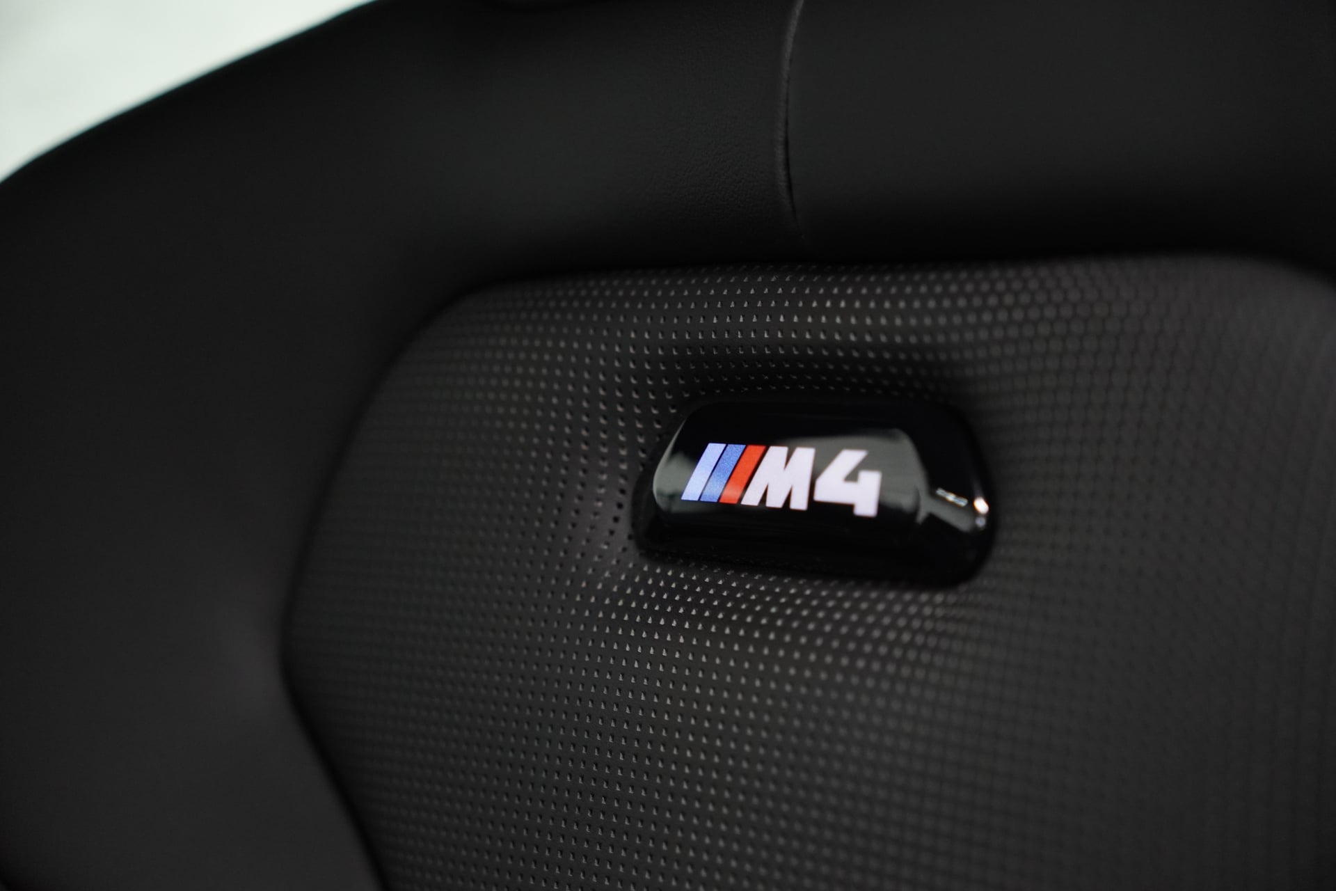 BMW M4 Coupé Competition DKG – Bild 22