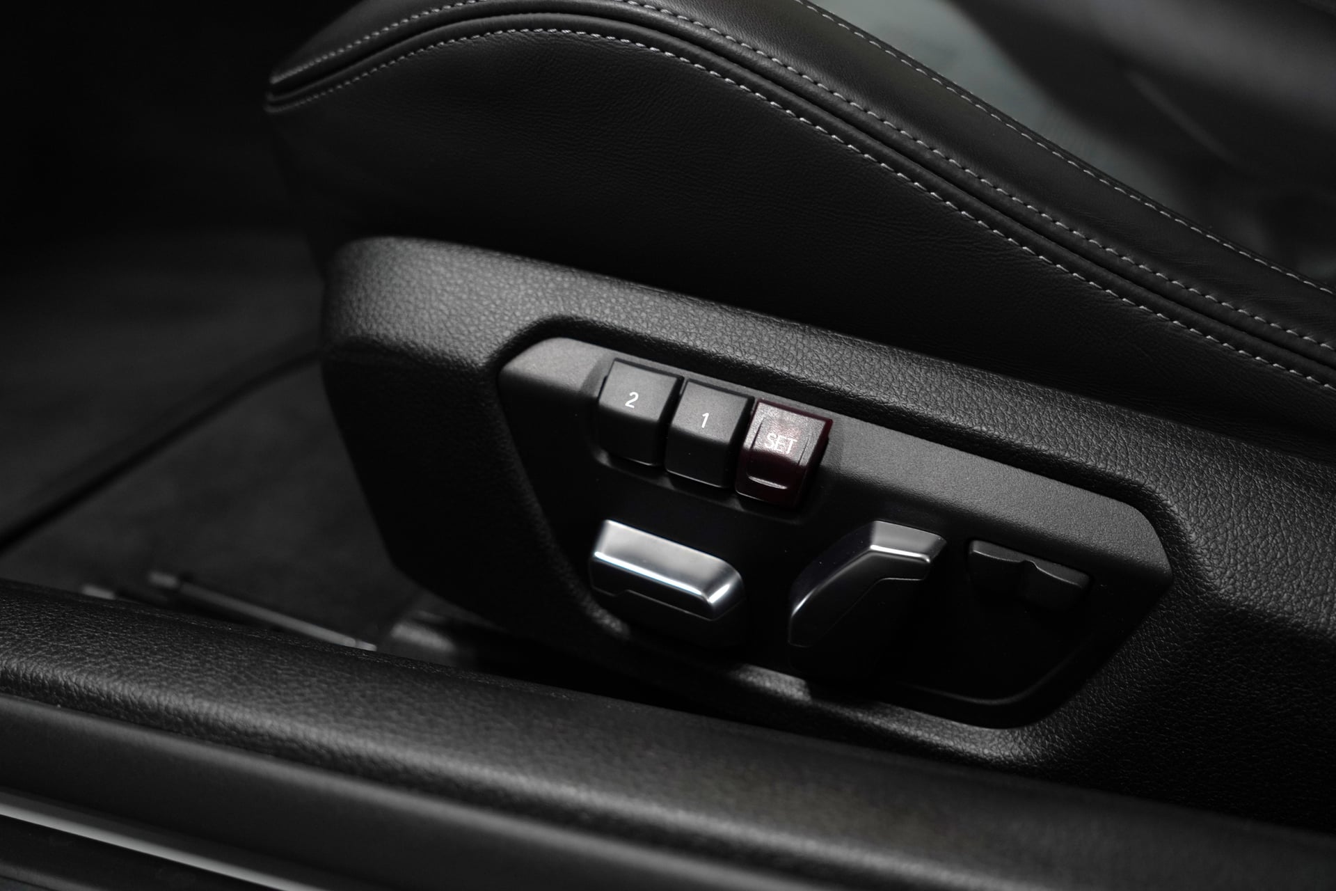 BMW M4 Coupé Competition DKG – Bild 18