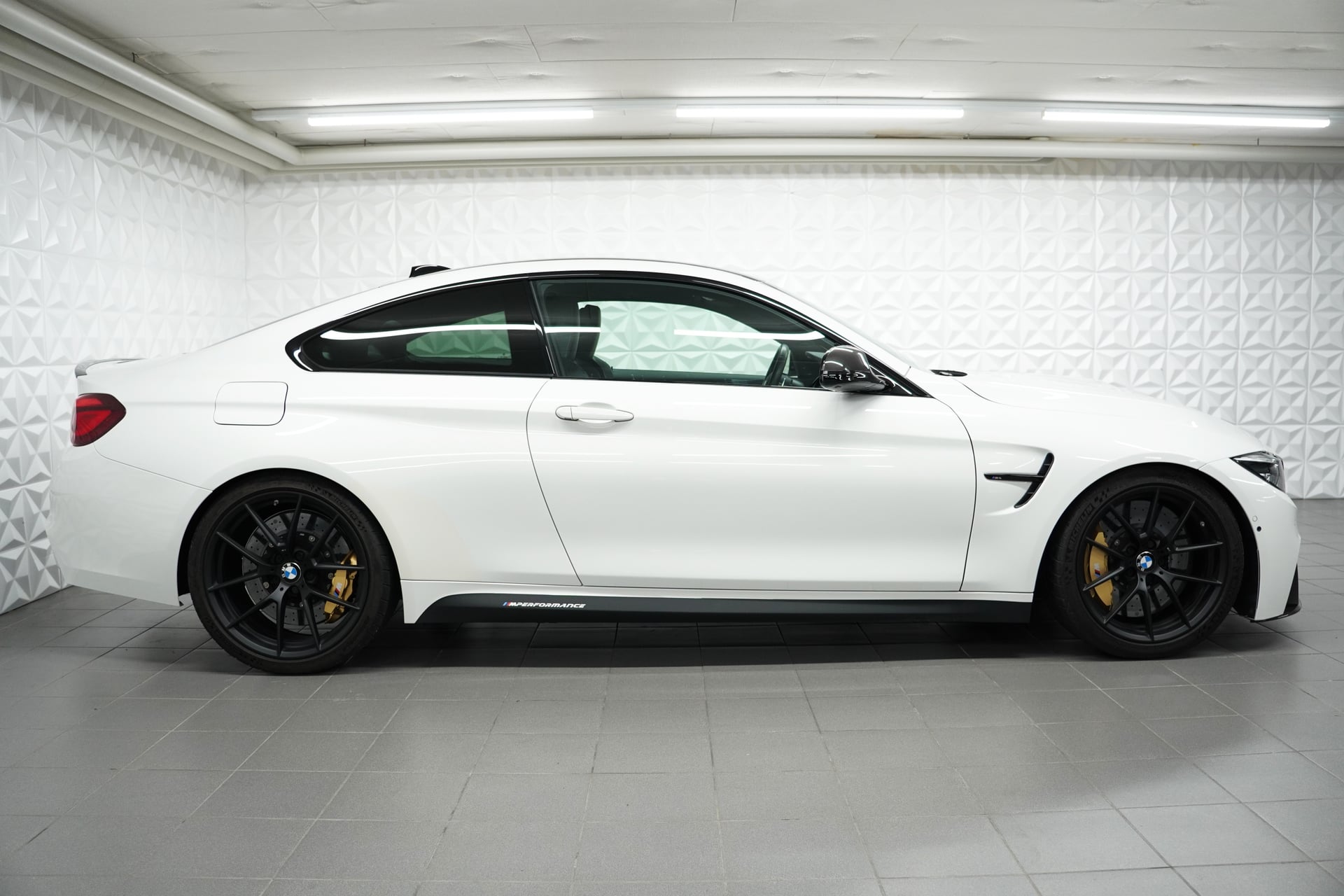 BMW M4 Coupé Competition DKG – Bild 6