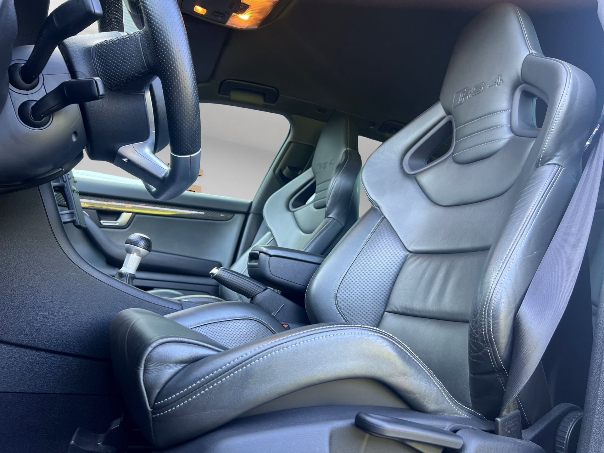 Audi RS4 Avant 4.2 V8 quattro – Bild 12