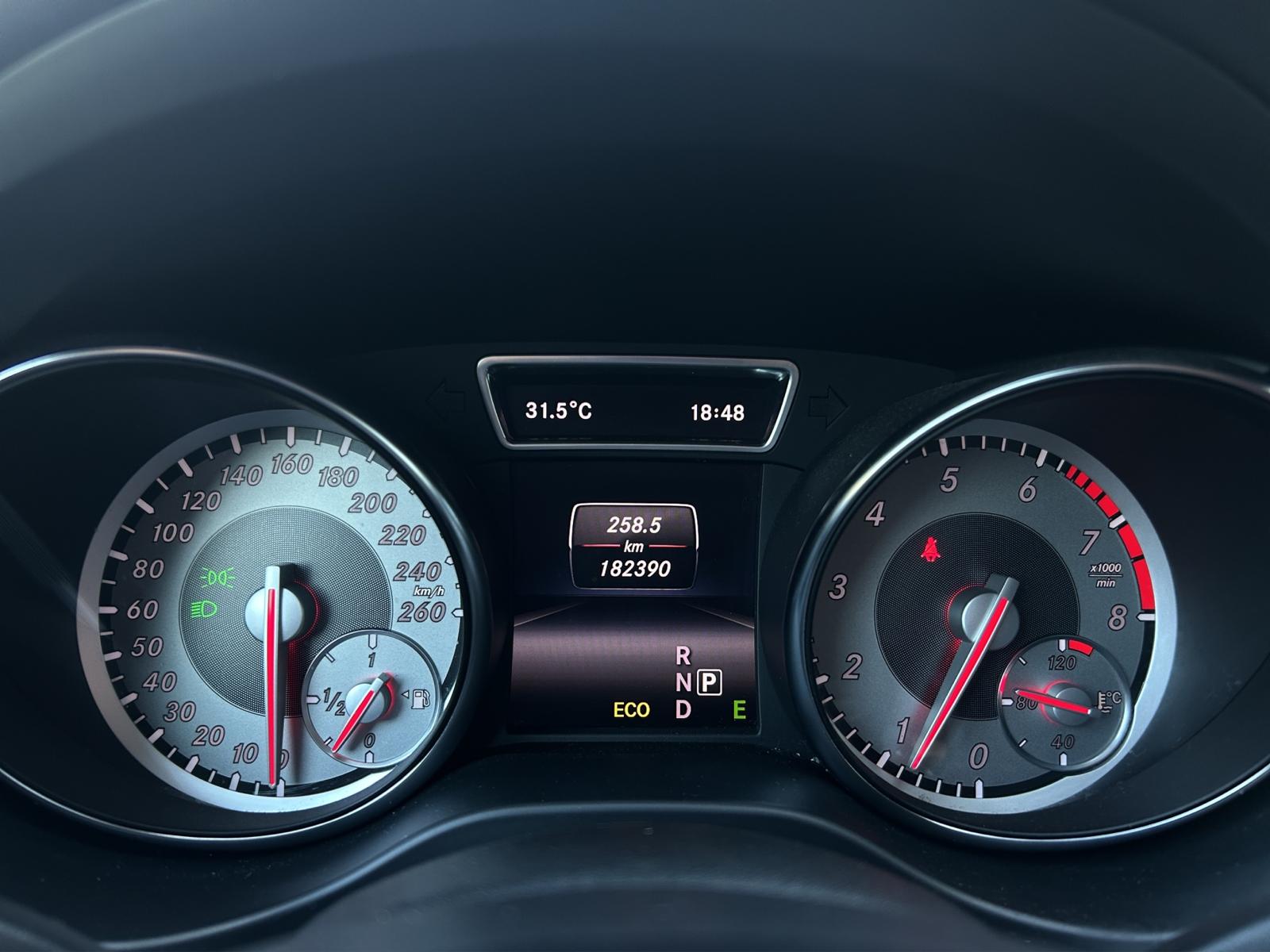 Mercedes-Benz CLA 200 AMG Line – Bild 17