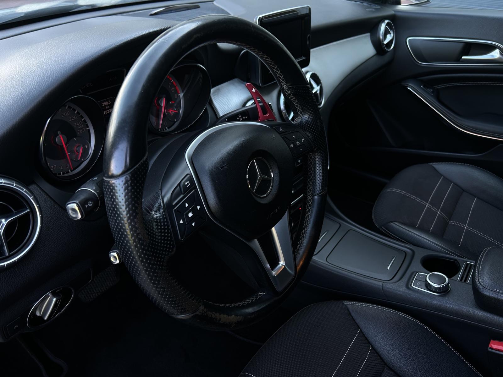 Mercedes-Benz CLA 200 AMG Line – Bild 16