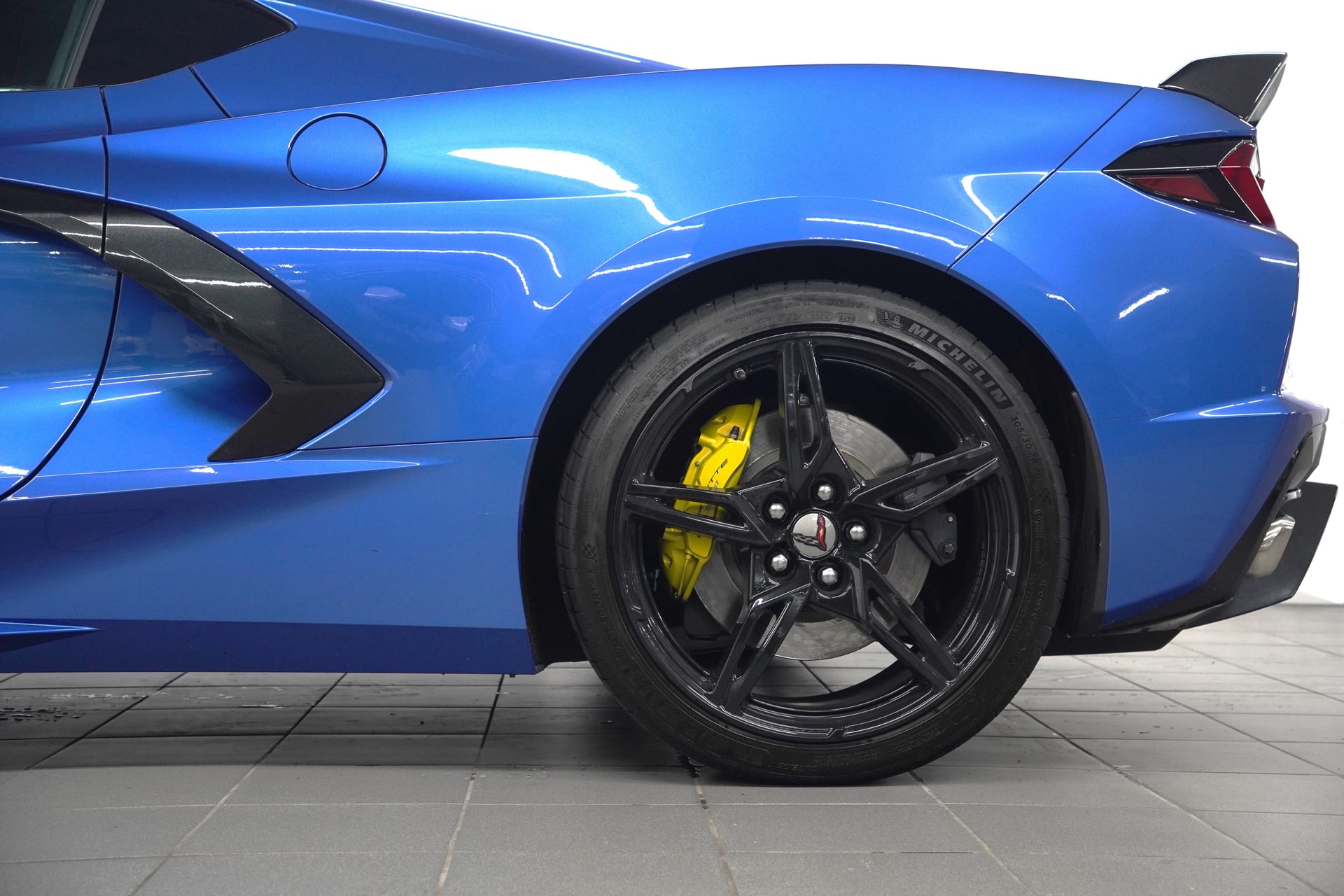 Chevrolet Corvette Convertible Stingray 3LT Automatic – Bild 12