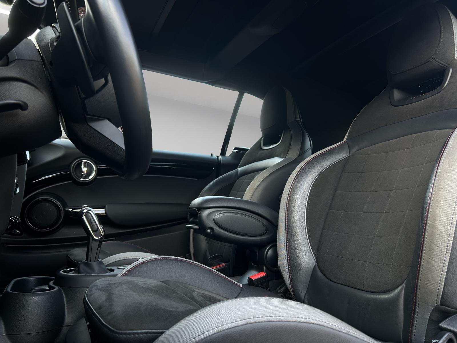 MINI Cooper John Cooper Works Steptronic – Bild 12