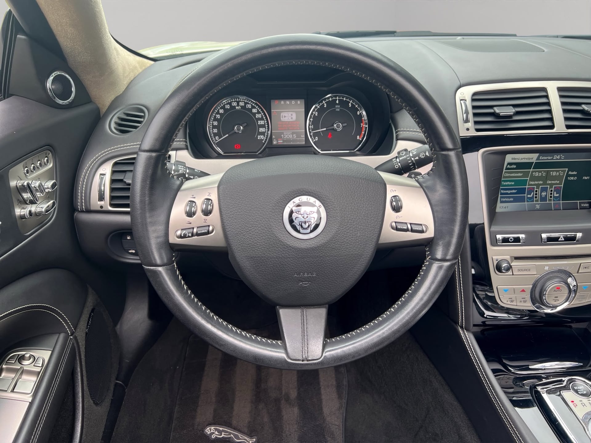 Jaguar XK 5.0 V8 Automatic – Bild 15