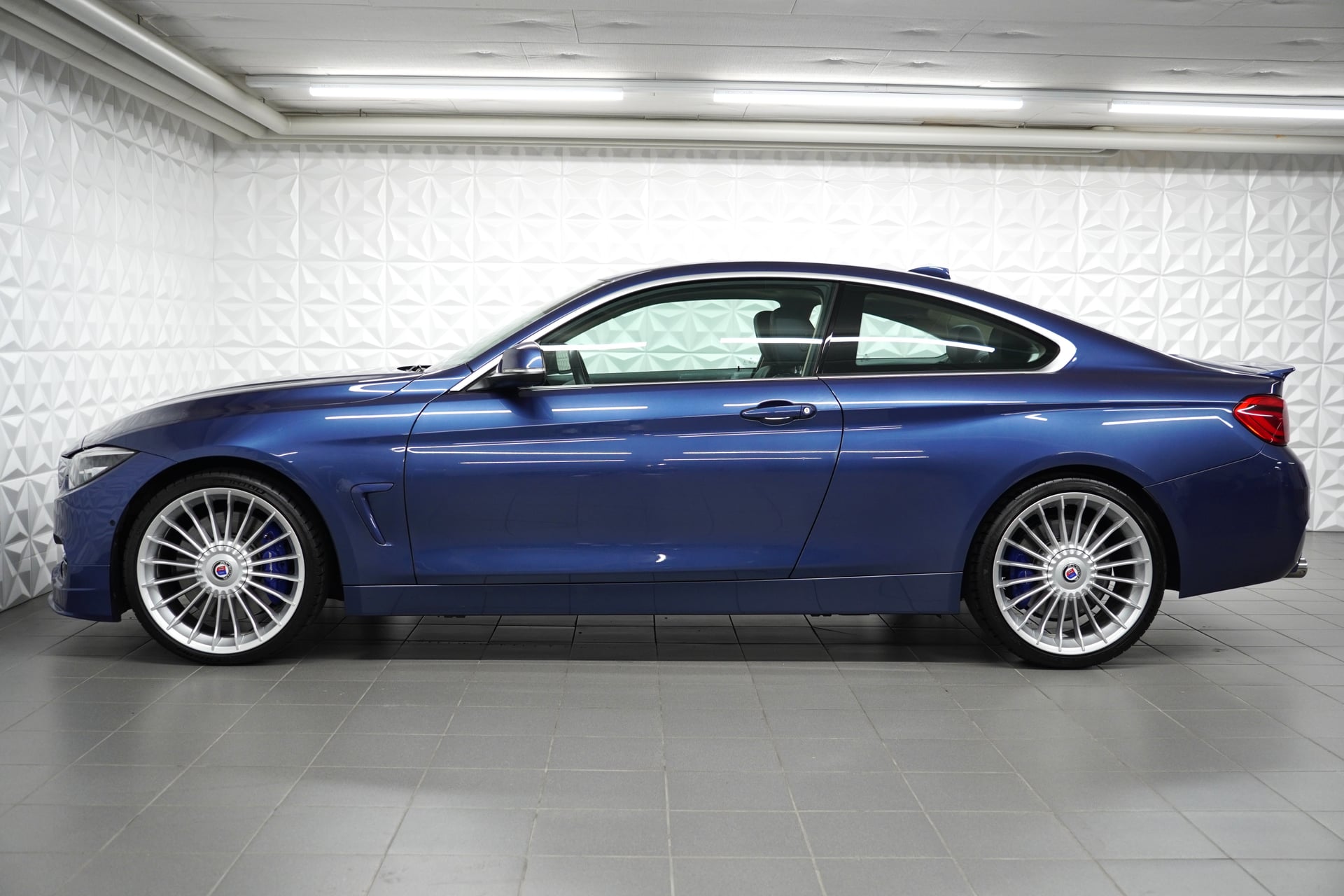 BMW Alpina 4 Series B4 S BiTurbo Coupé 3.0 xDrive Switch-Tronic – Bild 2