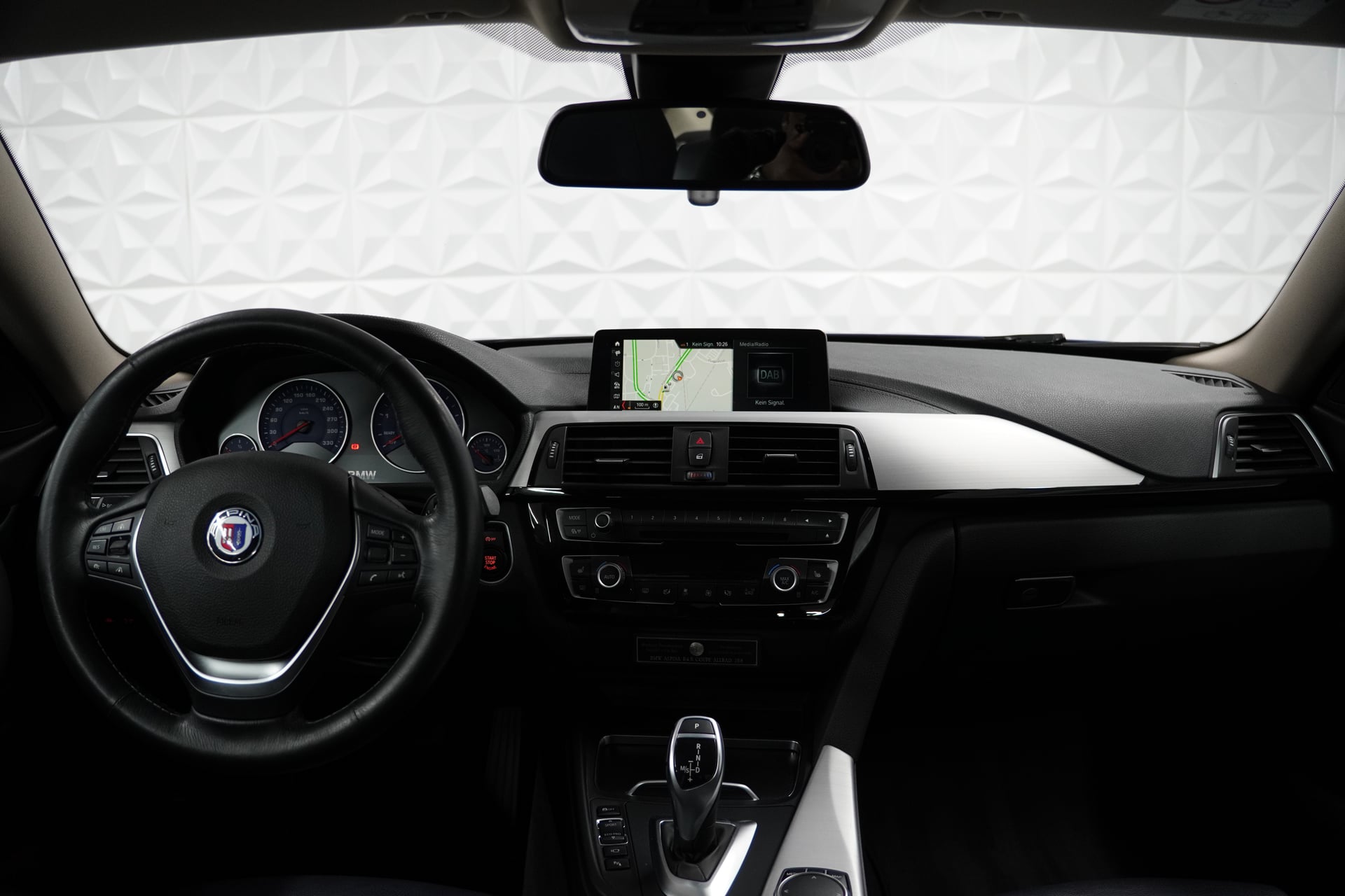 BMW Alpina 4 Series B4 S BiTurbo Coupé 3.0 xDrive Switch-Tronic – Bild 13