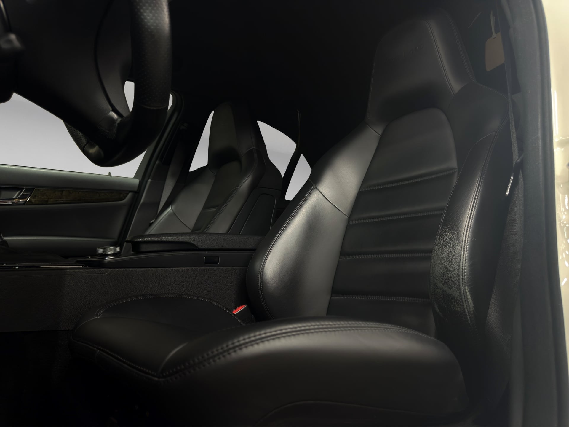 Mercedes-Benz C 63 AMG Avantgarde 7G-Tronic – Bild 13