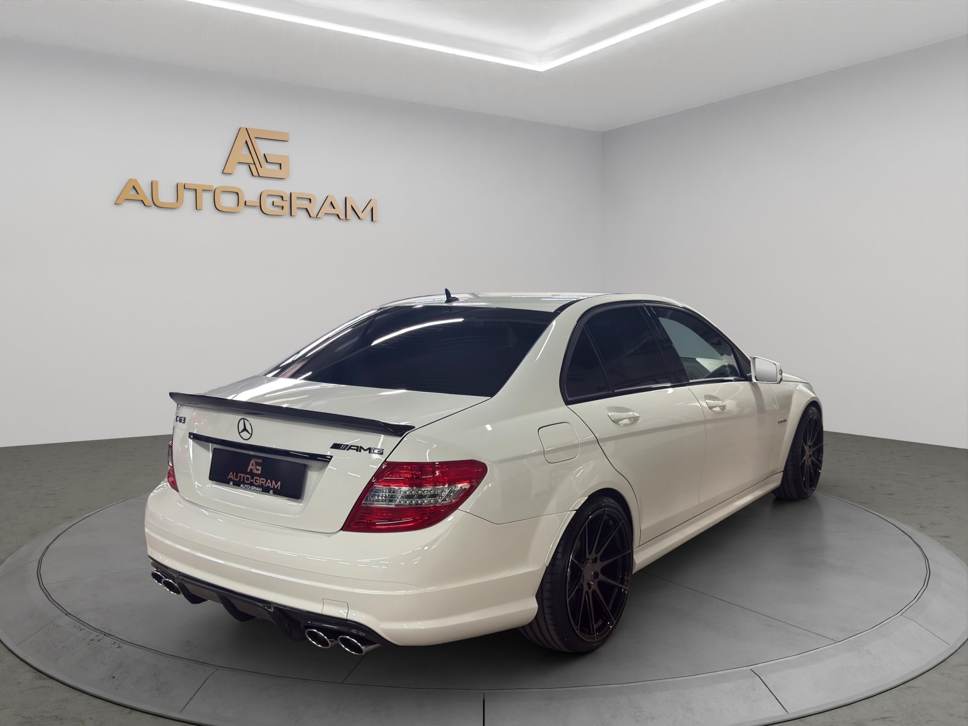 Mercedes-Benz C 63 AMG Avantgarde 7G-Tronic – Bild 5