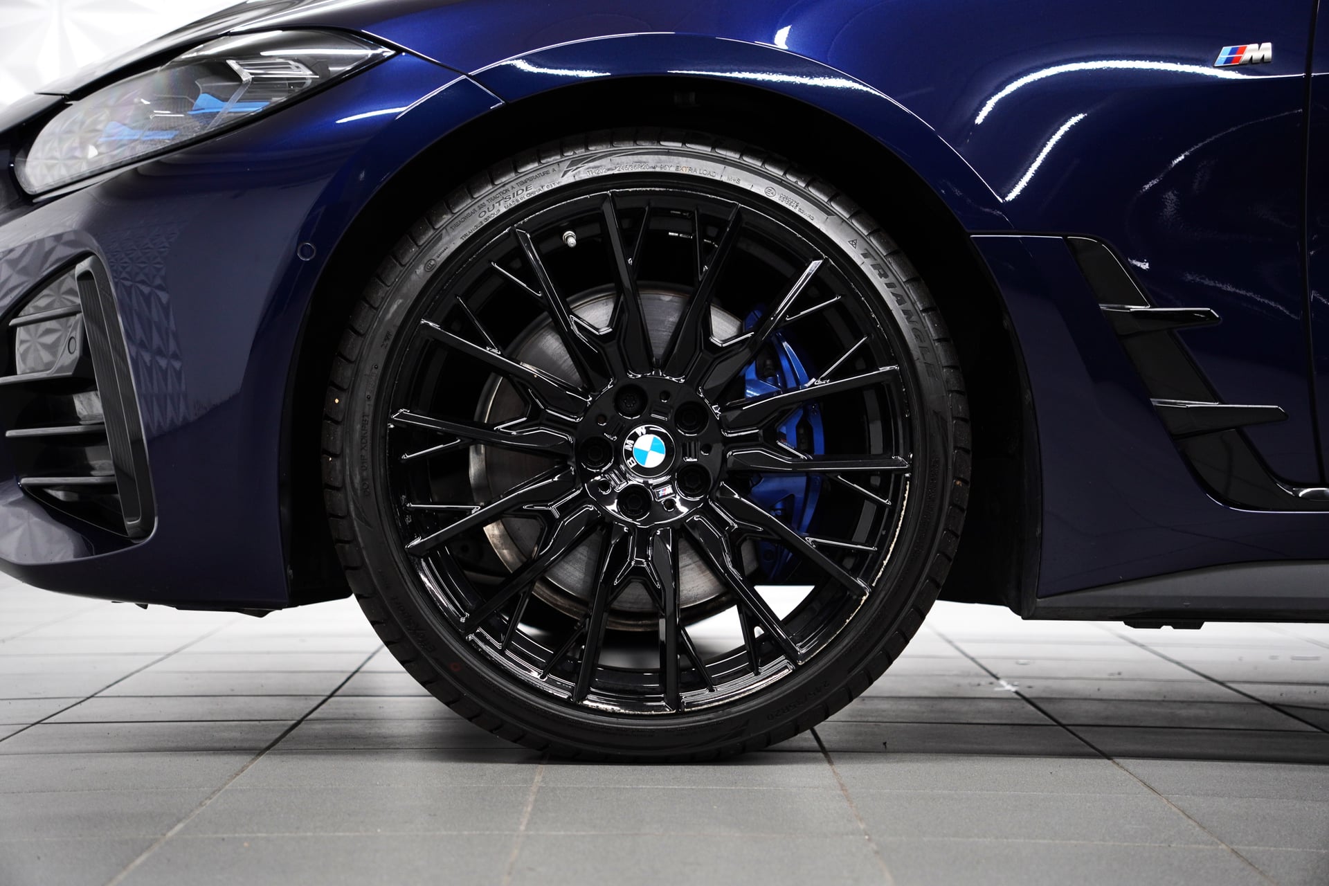 BMW M440i xDrive 48V Gran Coupé Steptronic – Bild 9